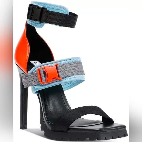 Steve Madden Shoes - Steve Madden "Vices" Stilleto